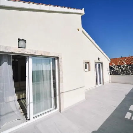 Apartman Novokmet-crno Guest house Zadar